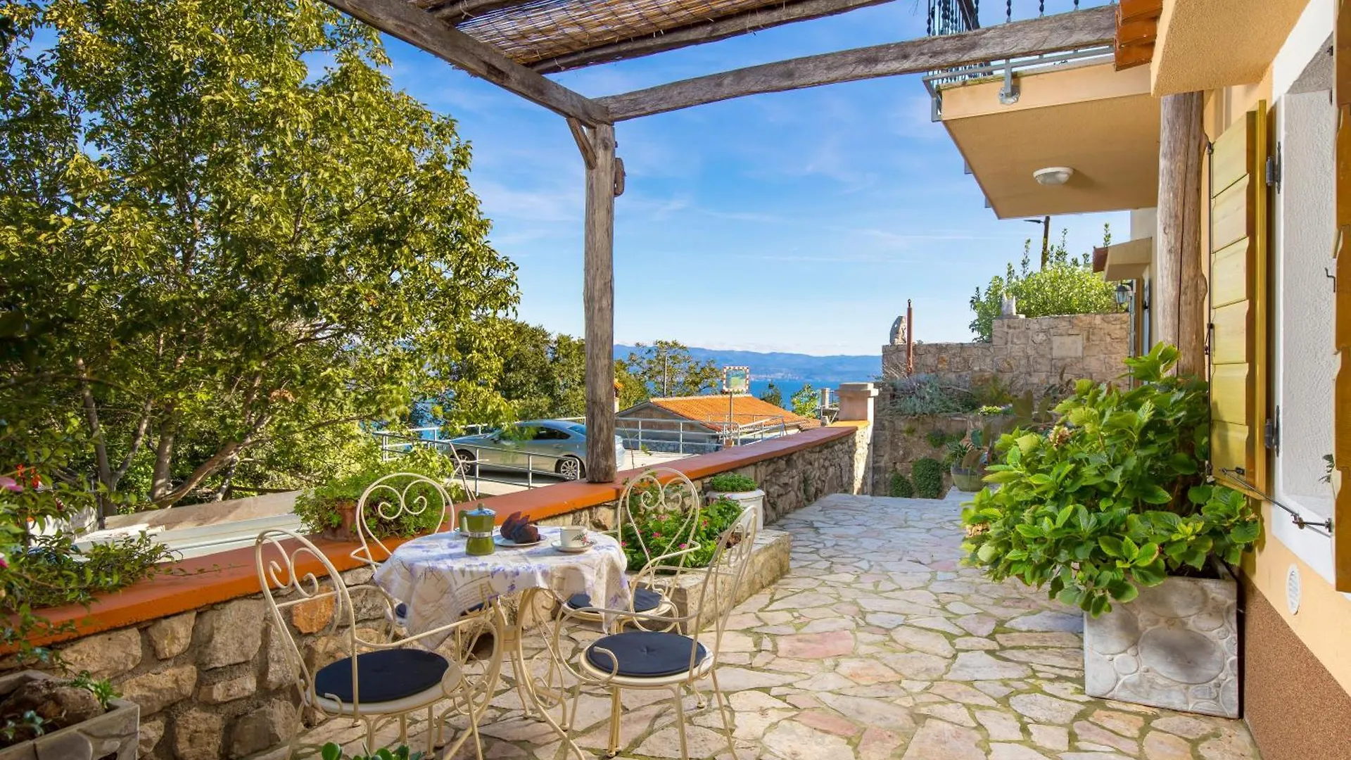 Anamaria Rustic Apartments Mošćenička Draga Accommodatie bij particulieren